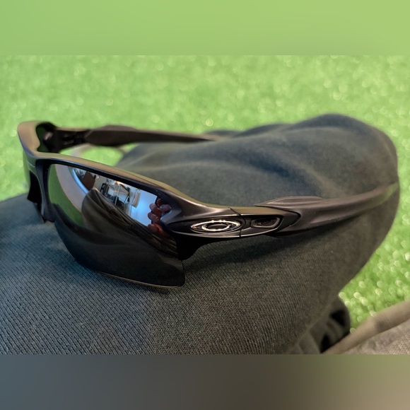 Oakley Flak 2.0 XL Sunglasses - Picture 1 of 9